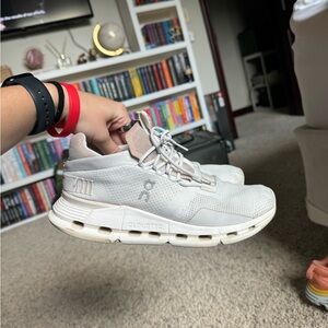 Women’s On Cloud Novas (White)